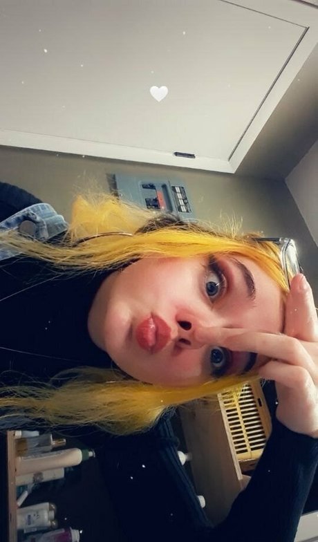 art1stdotz pornstar beautiful img