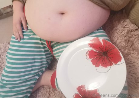 vorevixen hot star img