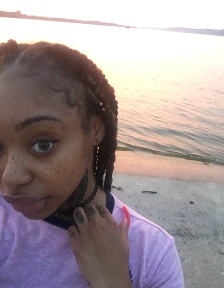 Creamyexotica naked pornstar image