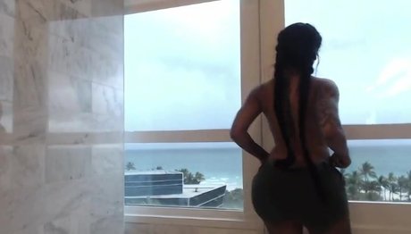 Creamyexotica high quality pornstar pics