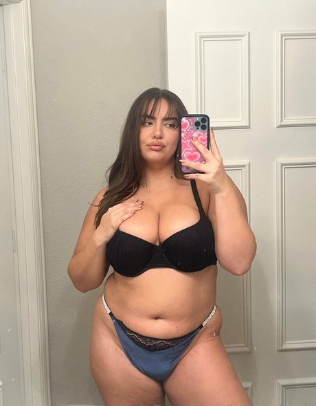 juliiaaberitttt best star pictures