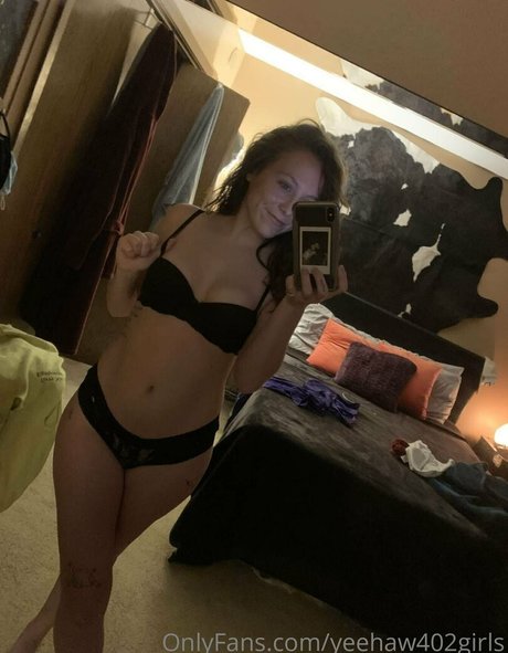 yeehaw402girls model adult image