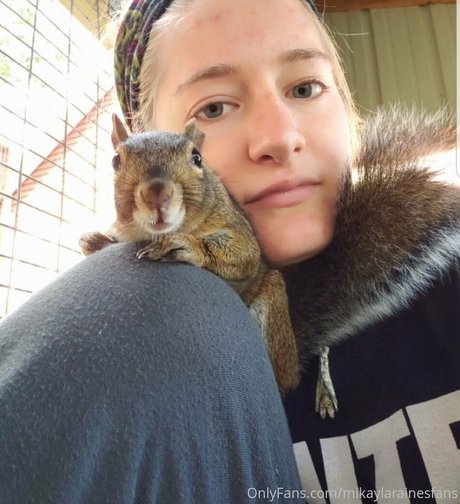 mikaylarainesfans perfect model picture