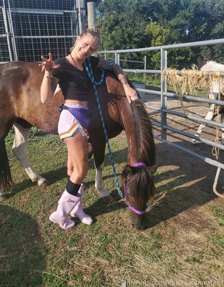 mikaylarainesfans erotic pornstar gallery