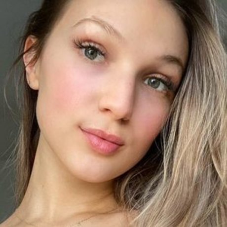 Nakedbabess model photos