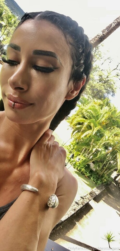 goddesstangent star erotic image