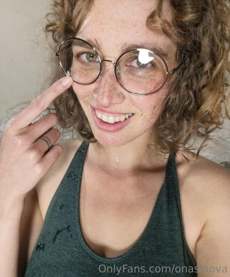 onasinova sex model picture