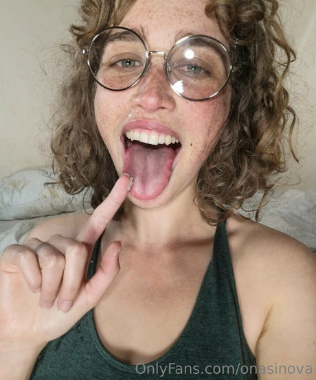 onasinova pornstar exclusive photo