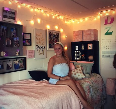 Bridget N model hot archive