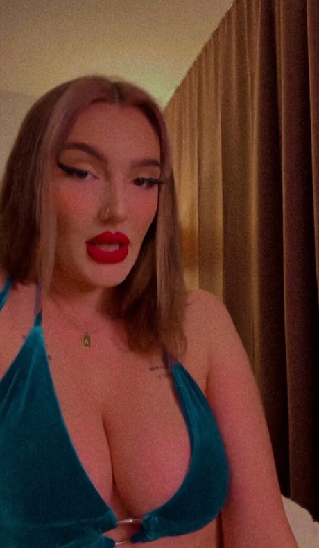 Alessia Aniki xxx actress pic