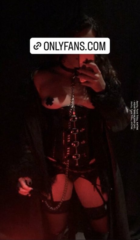 mostcharismaticgurl model adult gallery