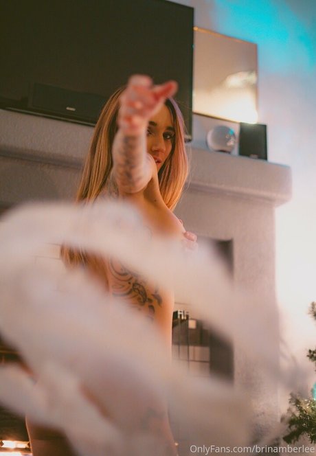 blonde lesbian onlyfans adult archive