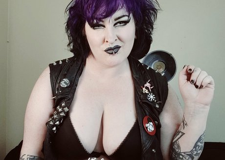 emo onlyfans beautiful images