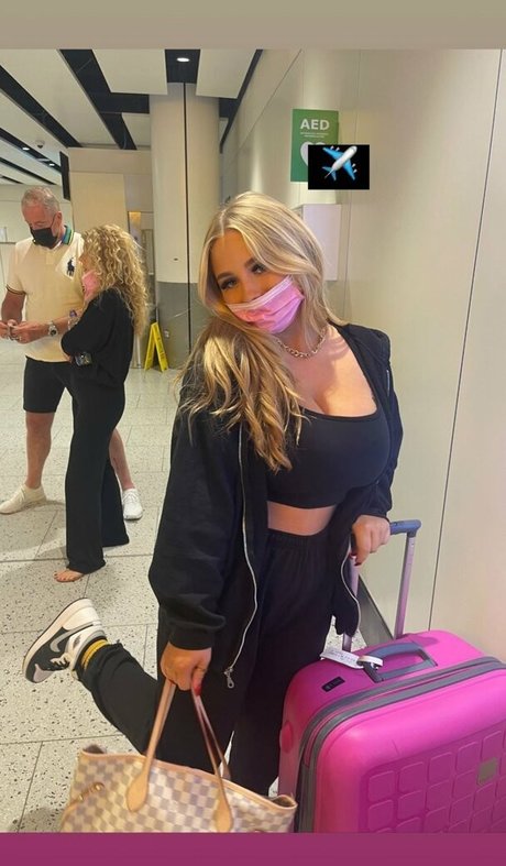 big tits brunette onlyfans beautiful naked pictures