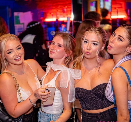 extreme onlyfans porno image