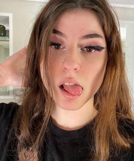 Abbyimu art star pics