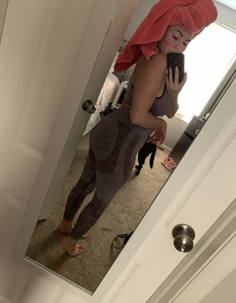 Emilayyy Babayy star naked gallery