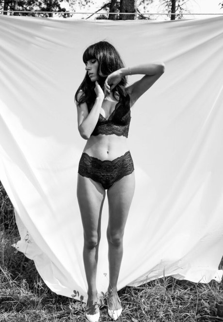 Giulia Finocchi hd actress photos