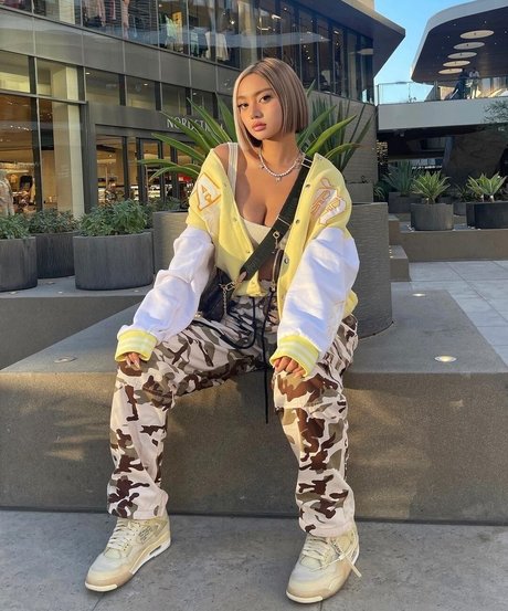 blonde babe onlyfans sex gallery