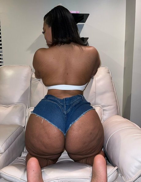 judylaw100 model hot photos