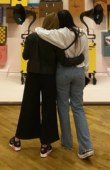 Mariana Nery nudes model img