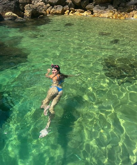 Mariana Nery adult model pics