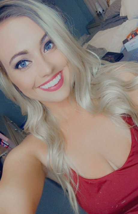 Savannah Paige Profile Photo