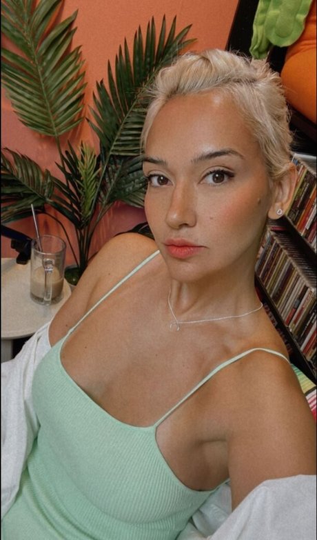 Geo Antoinette best actress photo