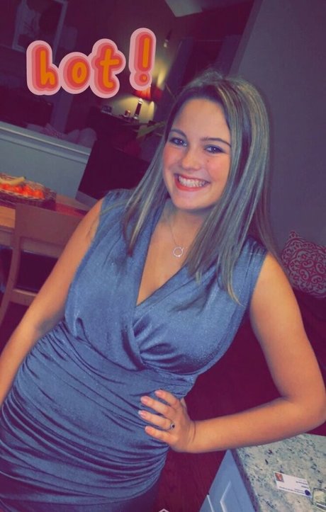 Olivia H model top img