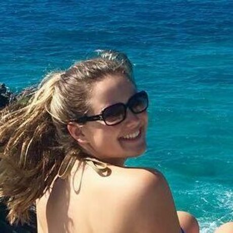 Olivia H hot model archive