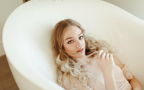 lizzysweetsofficial nice model picture