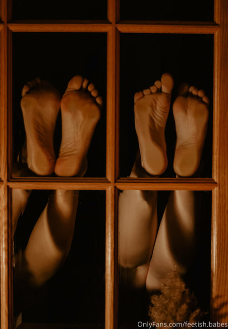 flat chested onlyfans top images