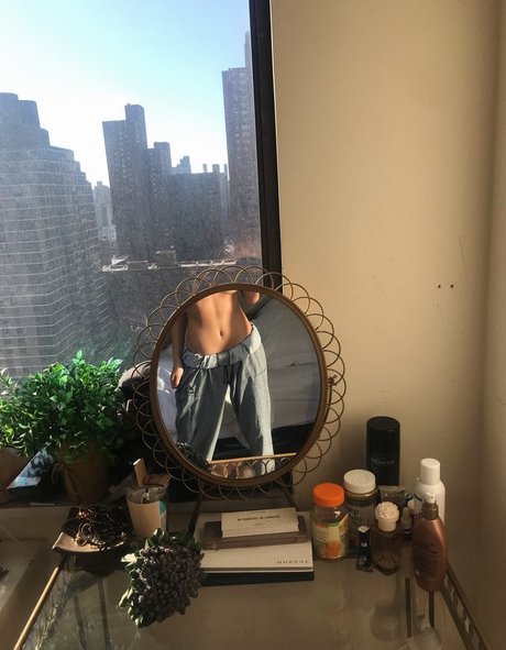 ktktkreme star naked picture