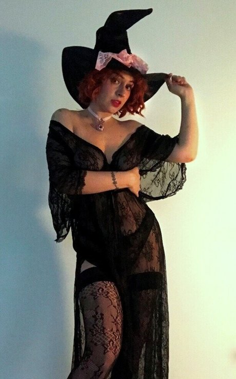 chubby latina onlyfans hot porn image