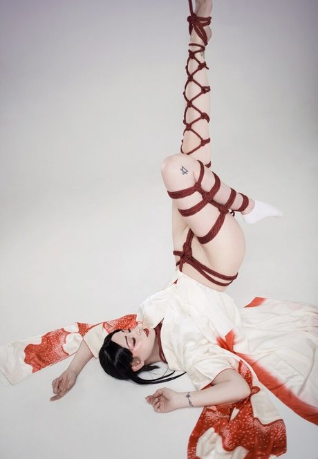 Senedy model xxx pictures