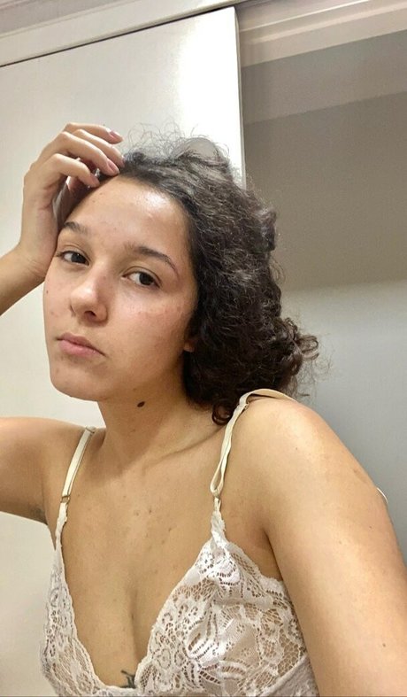 Balegat model perfect photo