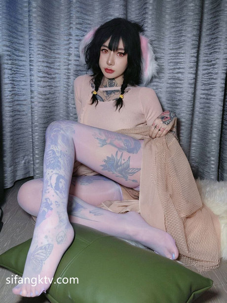 longmaocouple model adult gallery