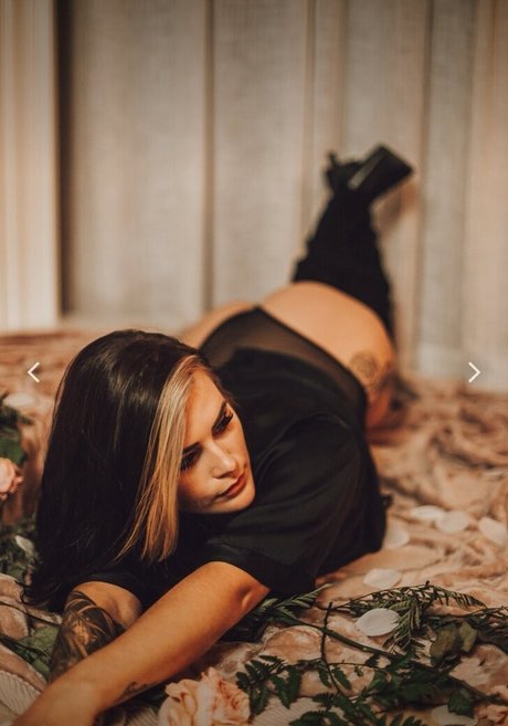 Sara Haro model exclusive photo