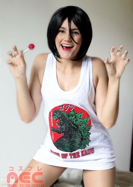 Arual Ebiru Cosplay nice model img