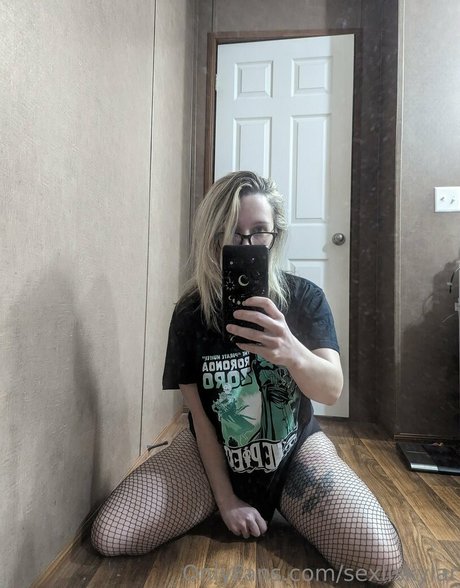 sexiiskylar star sexy pic