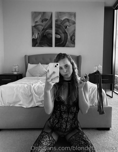 blondebhabiexx star porn gallery