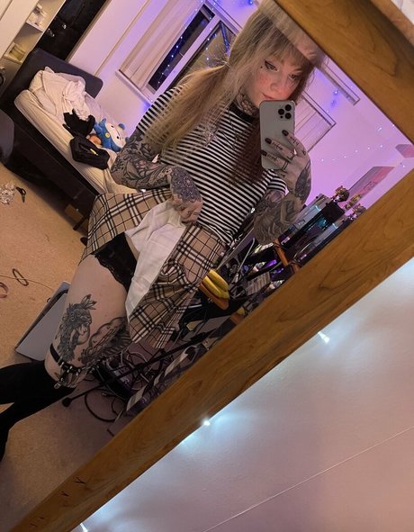 emilypiexo star exclusive images