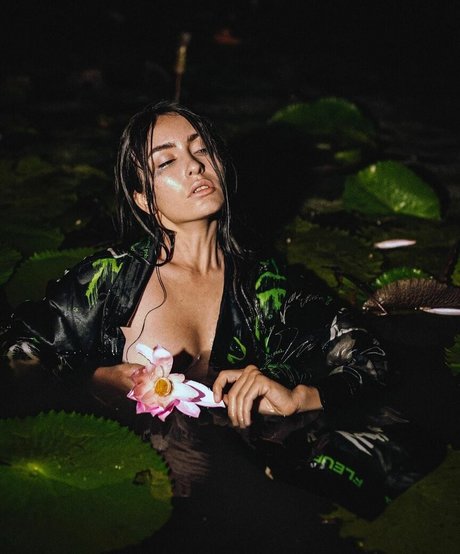 Kylie D model exclusive picture