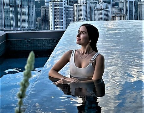 Kylie D beautiful model img