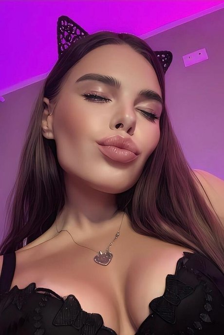 muffin__lover star hot picture