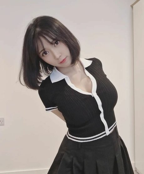 Erkleve perfect pornstar gallery