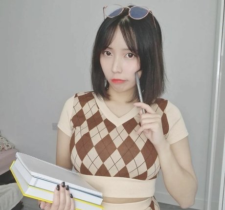 Erkleve model top gallery