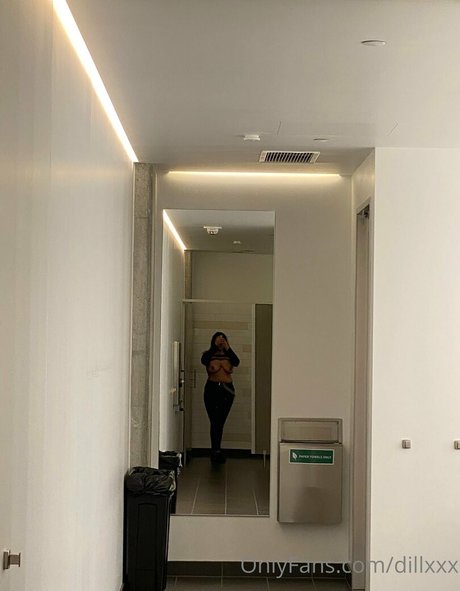 dillxxx porn star image