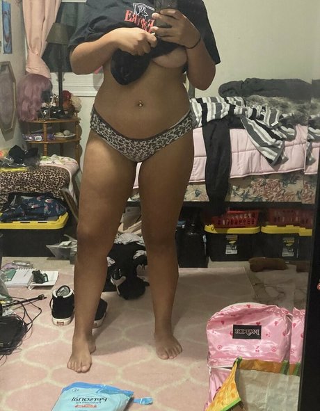 dillxxx star nude picture