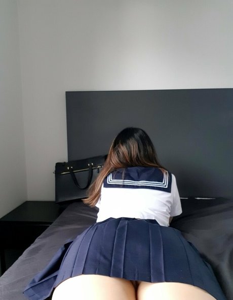 Yumi Kiwi Photo Gallery